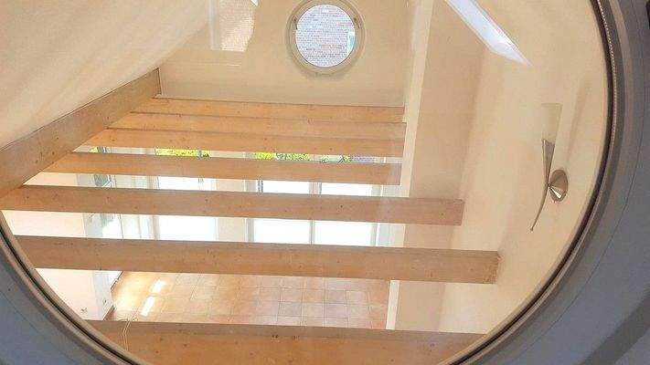 Offene Holzbalken Wohnbereich DG