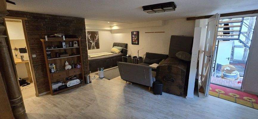 Ehem. Praxisraum/Zimmer EG m. sep. Eingang