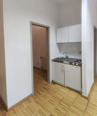 Teeküche und Abstellraum.jpg