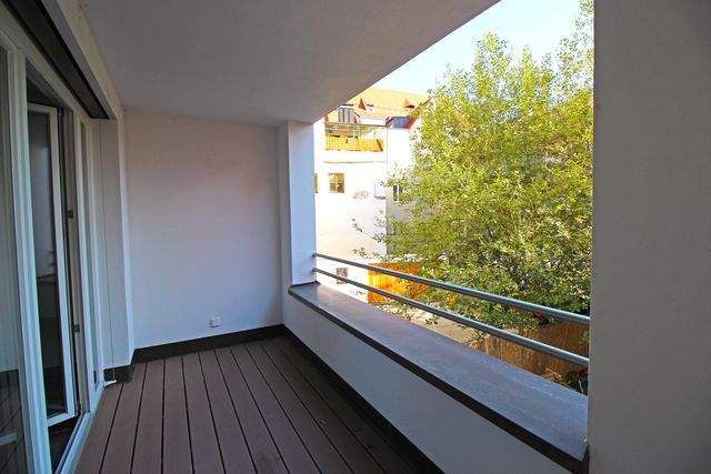 Helle 2- Zimmer Wohnung mit Loggia in der Landshuter Altstadt - Photo 4