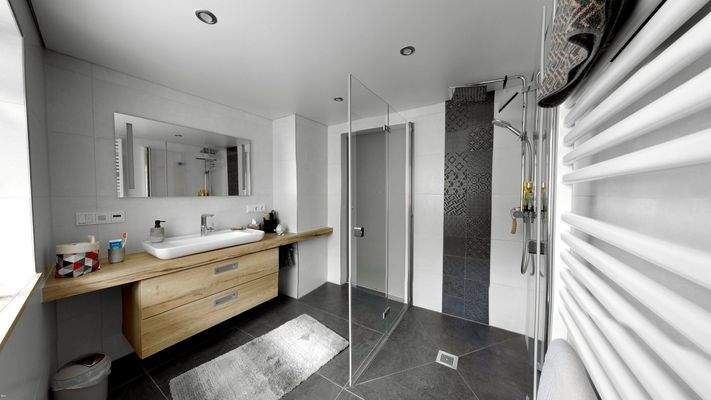 Badezimmer EG Hauptgebäude