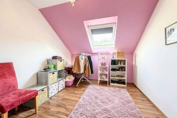 Kinder- oder Ankleidezimmer