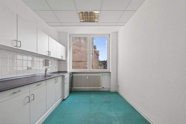 Mitarbeiter-Raum mit Teeküche