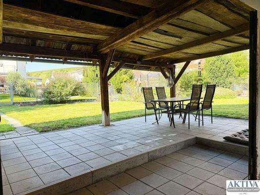 Überdachte Terrasse