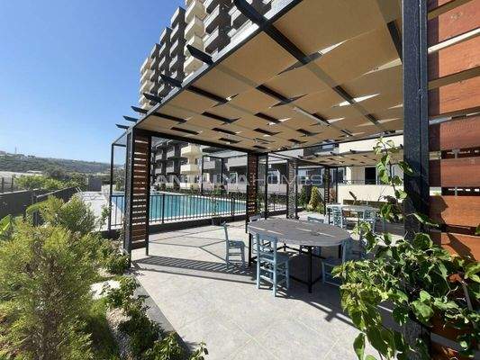 Affordable Flats in a Beachside Complex in Mersin Erdemli