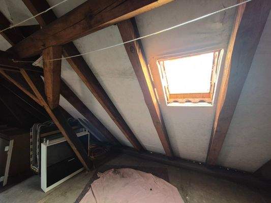 DG: noch nicht ausgebauter Raum