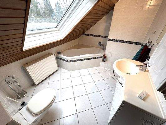 OG Badezimmer Ansicht 1