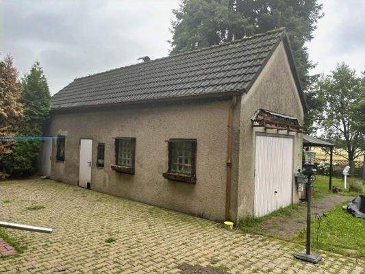 Der Innenhof (ehemalige Stallungen)