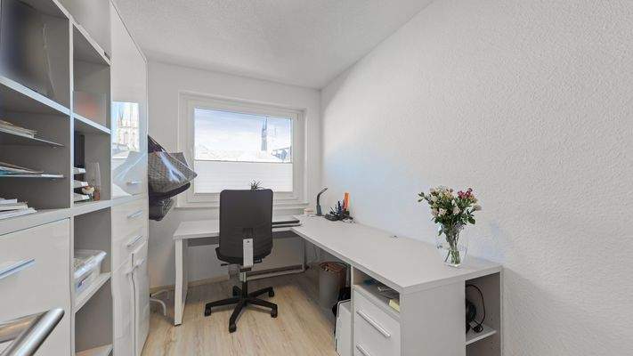 Kinderzimmer/Arbeitszimmer