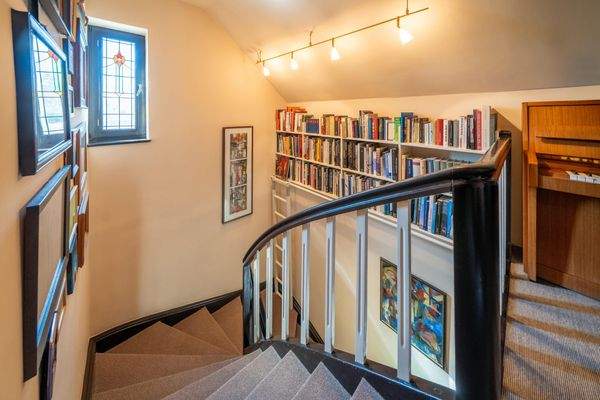 Historische Treppe zum Obergeschoss