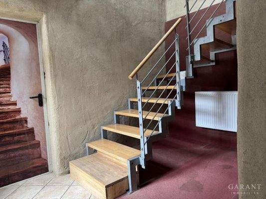 9FA34C67-6E21-4320-A35D-C842E48358CD 1 105 c