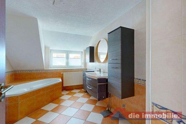 Familienbad im Obergeschoss