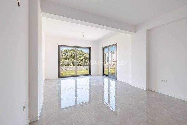 Single-Story Villas near the Beach in Bodrum Kadıkalesi