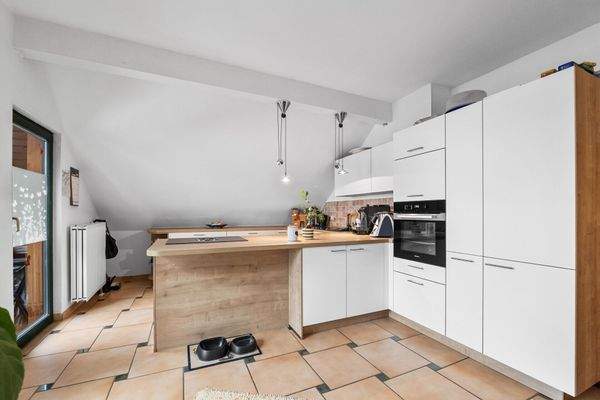 70b76c41-3e27-4a63-b6c5-8a647631e90c