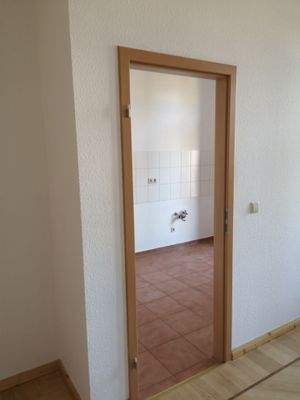 Zimmer 3 zur Küche.jpg