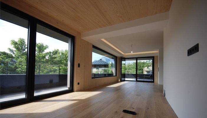 Küchenbereich mit Balkonausgang