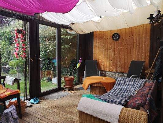 Überdachte Terrasse.jpg