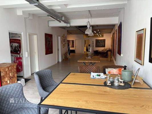 Loft Wohn-/ Essbereich