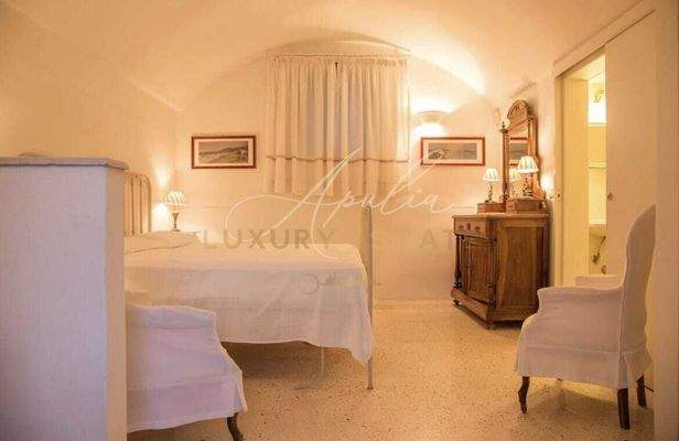 Ostuni – herrliches Areal mit Trulli und Pool