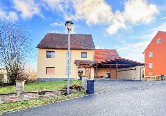 Fassade Straßenansicht