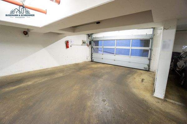 Tiefgarage Tor