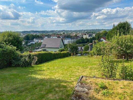 sonniges Grundstück