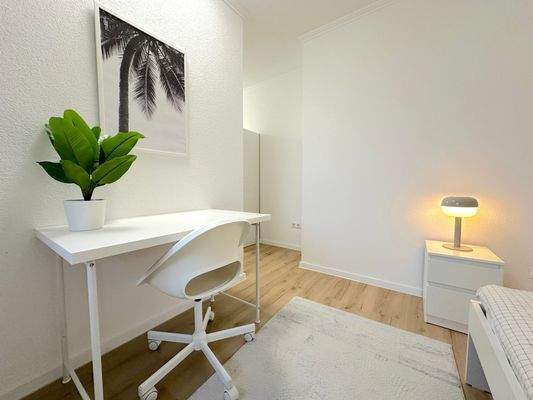 WG Zimmer Nr. 2 Schreibtisch 