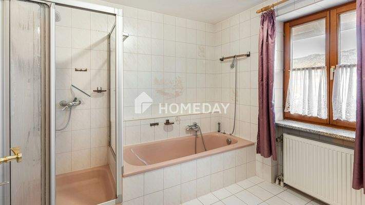 1. OG Badezimmer 2 1