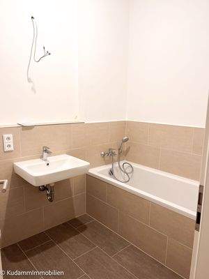 Badezimmer mit Badewanne