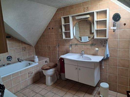 Tageslichtbad DG rechts