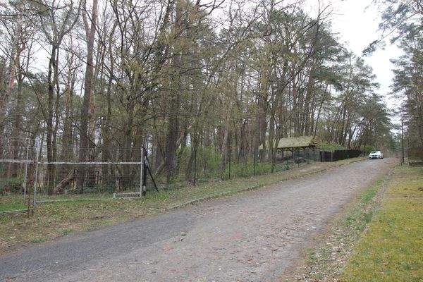 Grundstück mit Straße