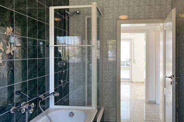 Blick aus dem Badezimmer