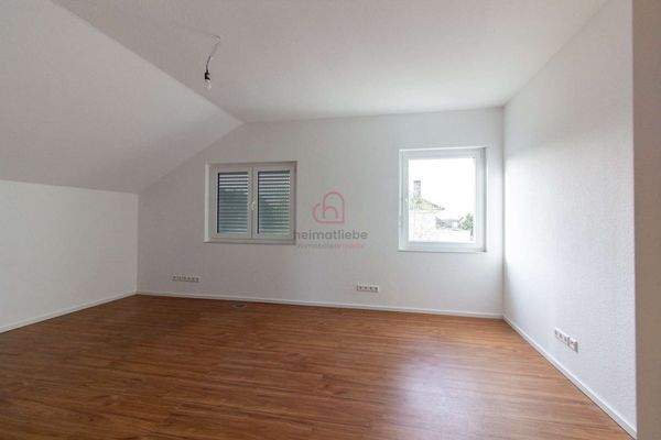 grosses Schlafzimmer 4 im Dachgeschoss