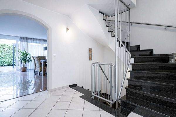 Flur / Treppenhaus EG