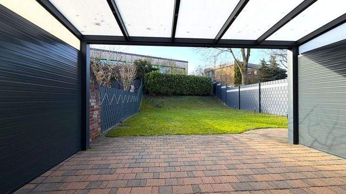 überdachte Terrasse