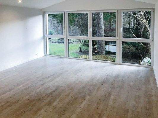 bringt Sie ins DG zum Schlafzimmer