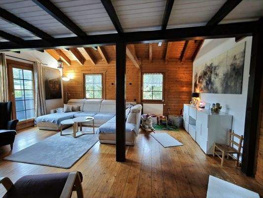 großzügiger Wohnbereich