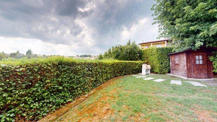 NA-072-9-Appartamento-arredato-con-corte-esclusiva