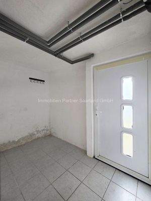 Vorraum Ausgang Terrasse und Garten