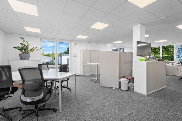 5Plus Immo Gewerbeobjekt Miete Würselen