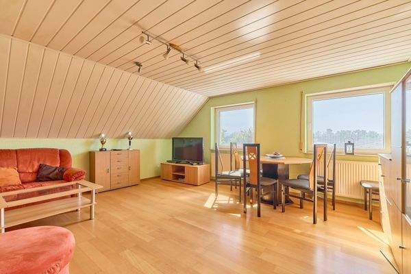 06 Wohnzimmer DG.jpg