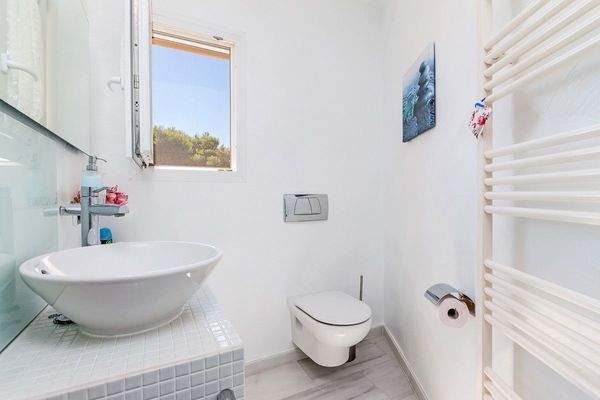 Helles Gästebadezimmer