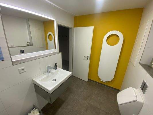 EG Gäste WC mit Urinal