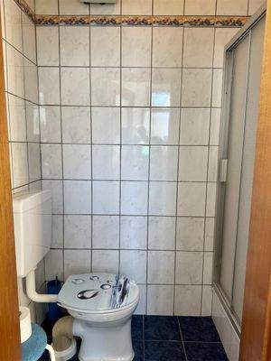 Dusche/WC (Scheune)