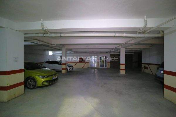 1-Bedroom Furnished Flat Near the Sea in Antalya Konyaalti