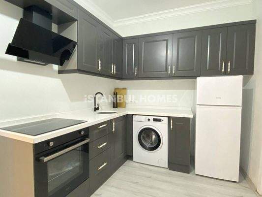 Furnished Ready to Move Building in Istanbul Fatih