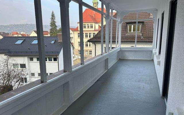 Veranda Wohnen auf Zeit in Stuttgart Obertürkheim Wohnung 2.jpeg
