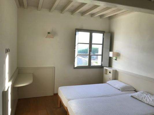 Es gibt 2- und 1 Zimmerwohnungen