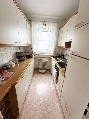 Blick in Küche diese gehört zur Wohnung.jpg