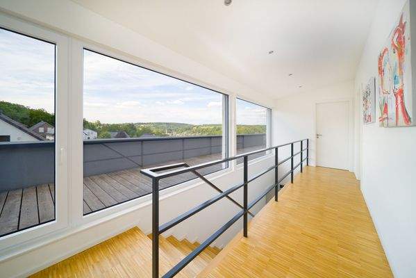 Treppe und Terasse DG